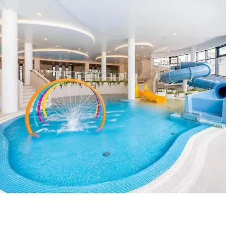 アパート Polanki Aqua Premium - Bezplatny Parking Baseny Sauny Bawialnia Silownia コウォブジェク