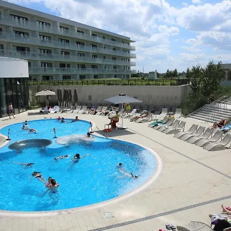 Polanki Aqua Premium - Bezplatny Parking Baseny Sauny Bawialnia Silownia