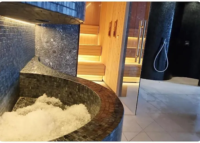 Polanki Aqua Premium - Bezplatny Parking Baseny Sauny Bawialnia Silownia Kołobrzeg